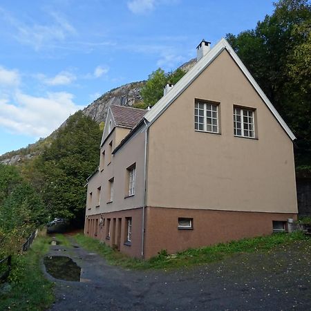 Fjordshelter Vintage Townhouse Apartment Тиседал Екстериор снимка